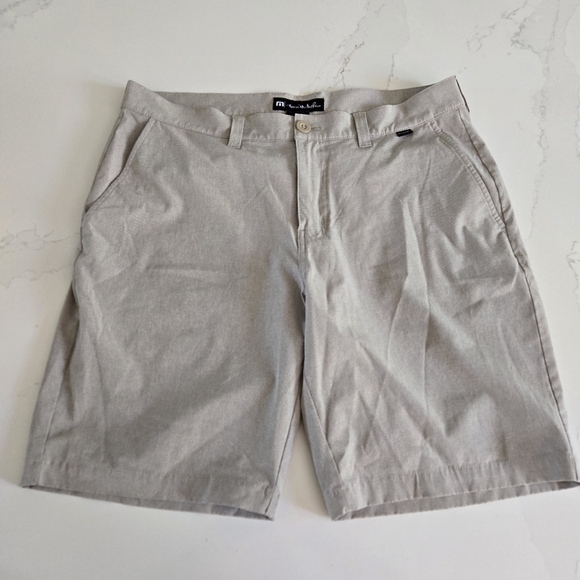Travis Mathew Other - Travis Mathew Beck Shorts Khaki Casual Golf Travel Athletic Tan Beige Size 34